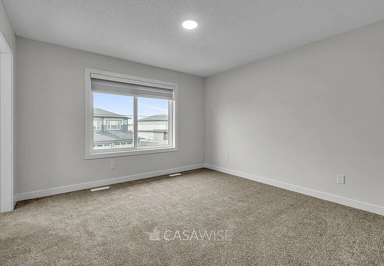 1071 Berg Pl — Photo 19