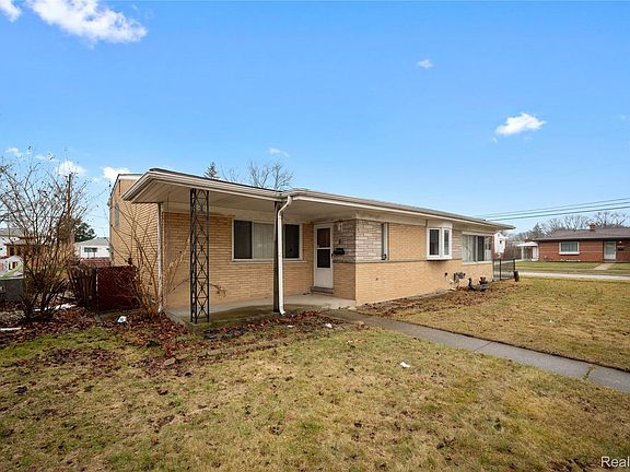2nd image of 27483 Norma Dr
