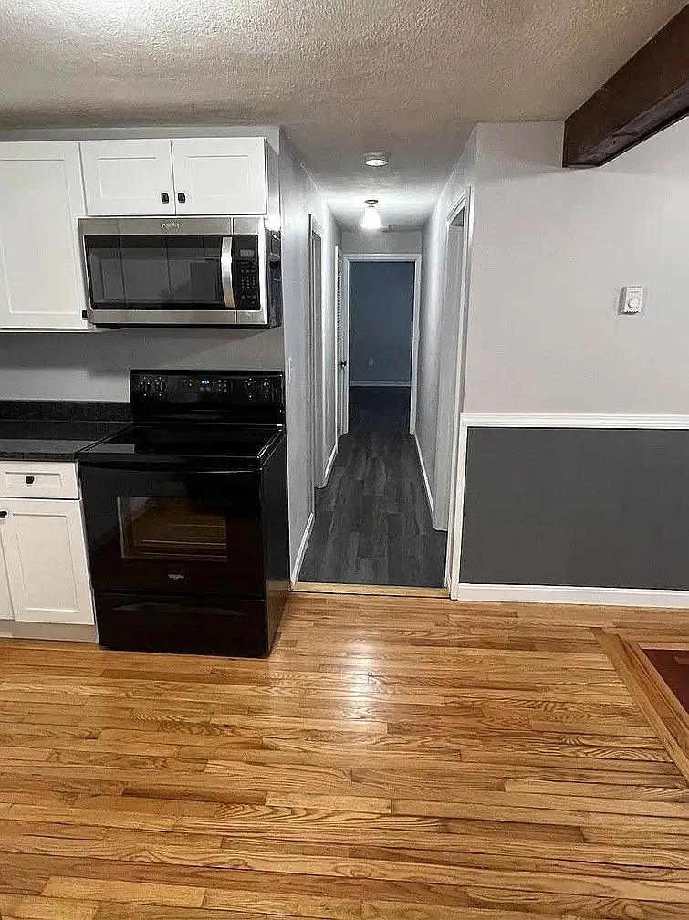 2 bed, 1.0 bath, 1100 sqft, $1,875 — Photo 4