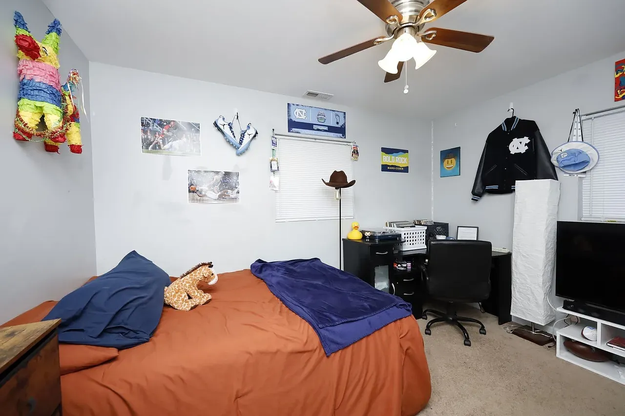 3 bed, 1750 sqft, $3,650 — Photo 4