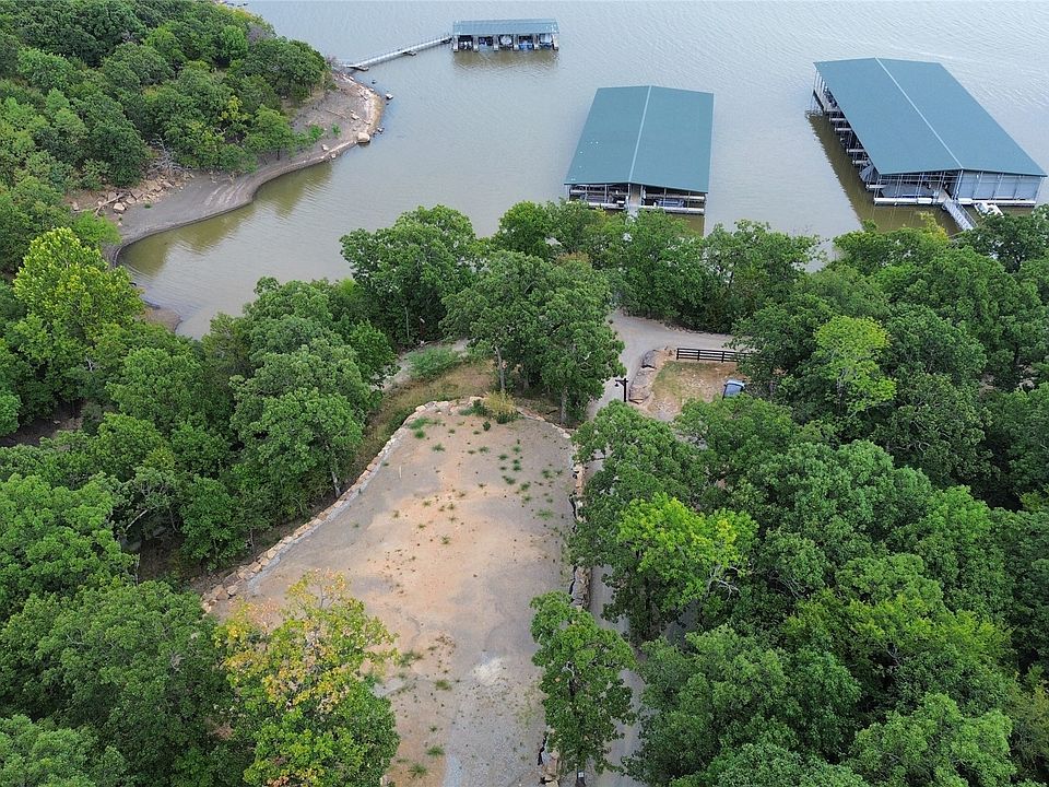 1st image of 200 Stone Ridge Rd