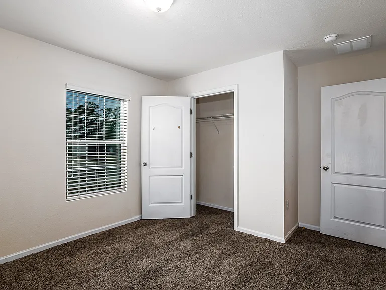 1951 April Oaks Dr — Photo 16