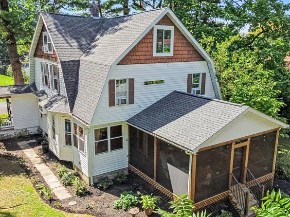 2320 Page St, Camp Hill, PA 17011
