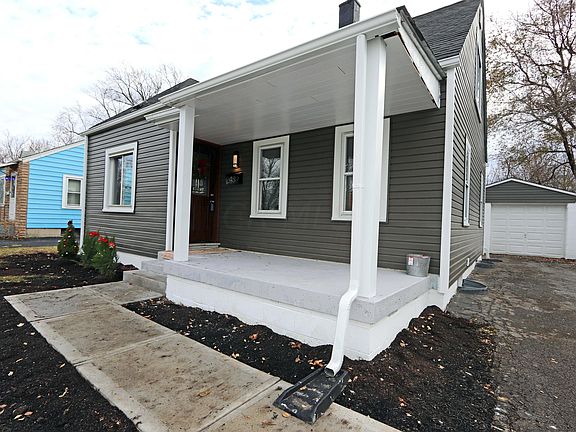 3rd image of 2489 Vendome Dr