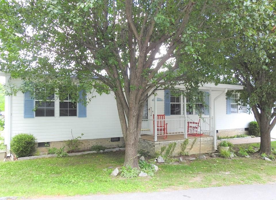 705 Hemingway