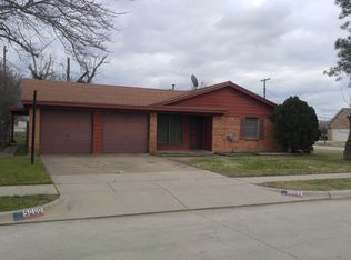 5000 Roberta Dr, North Richland Hills, TX 76180