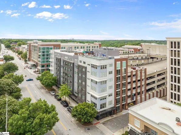100 E Washington St APT 36, Greenville, SC 29601