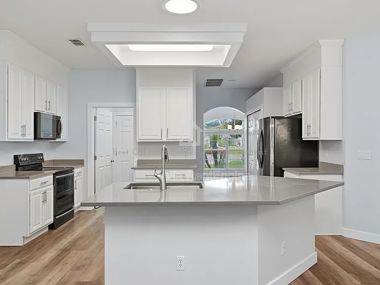 15601 Grays Harbor Way — Photo 17