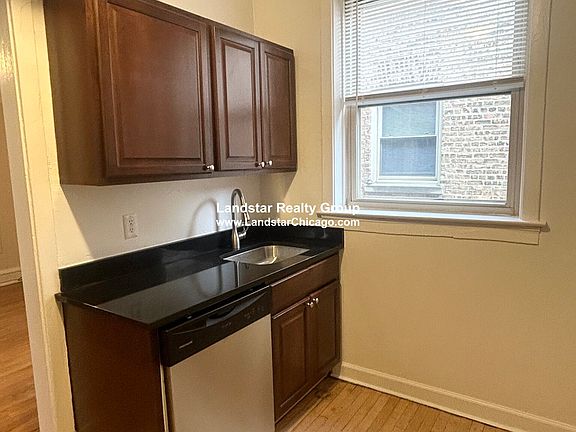 2nd image of 5135 N Damen Ave #2