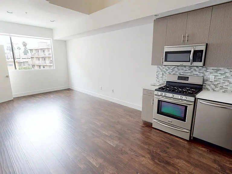 Lindblade Lofts — Photo 2