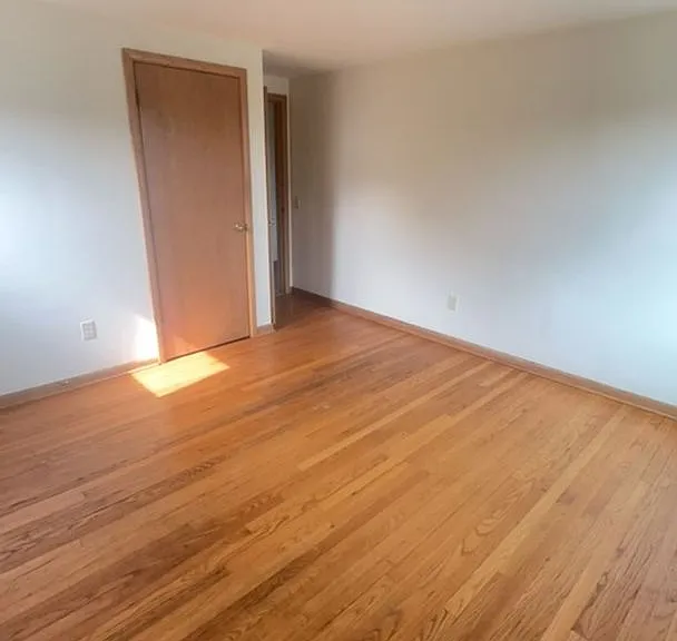 4409 Monona Dr — Photo 13