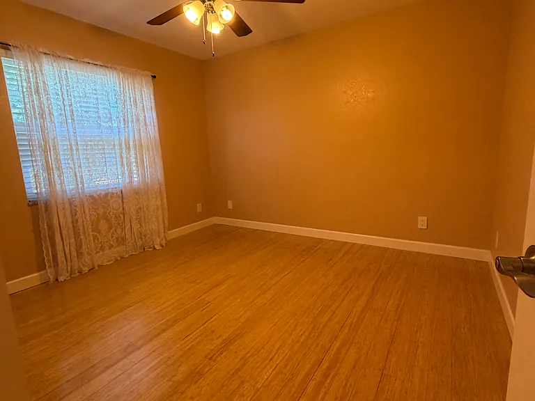 1648 Summerdale Dr S — Photo 13