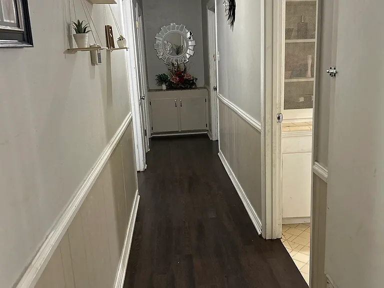 1004 Bryan St — Photo 3