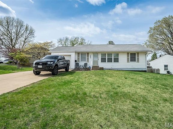 4th image of 285 Saint Nicholas Ln