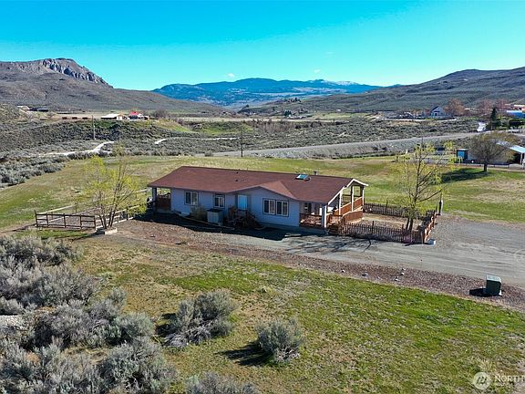 3rd image of 32 Valley View Drive