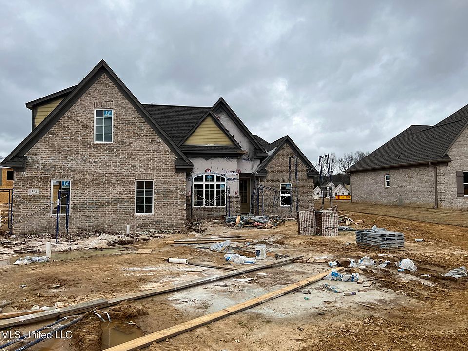 2nd image of 1564 Fall Garden Dr