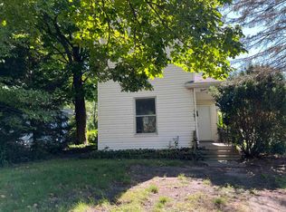 1328 E Dubail St, South Bend, IN 46613