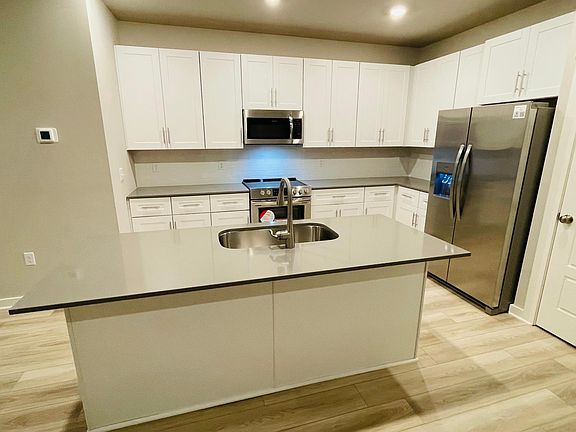 5th image of 4619 Sardius Dr