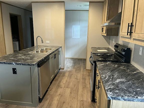 2nd image of 1400 Banana Rd #125