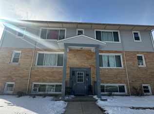 1120 Birch Dr #11223, Elgin, IL 60120