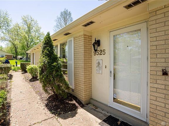 4th image of 9525 S Normandy Ln