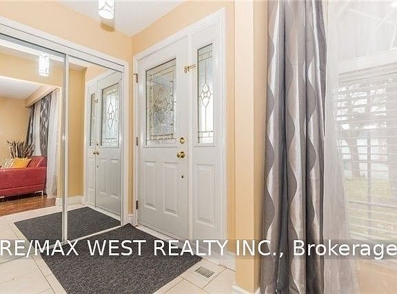 2nd image of 82 Marchbank Cres