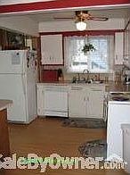 Kitchen : Open accessable kitchen. Many fun gatherings with friends over the years.