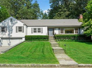 10 Split Tree Rd, Scarsdale, NY 10583