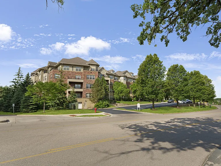Cornelia Place — Photo 47