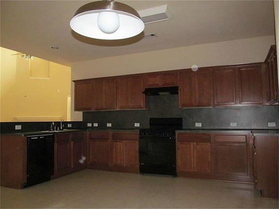 5th image of 21027 Morgan Knoll Ln