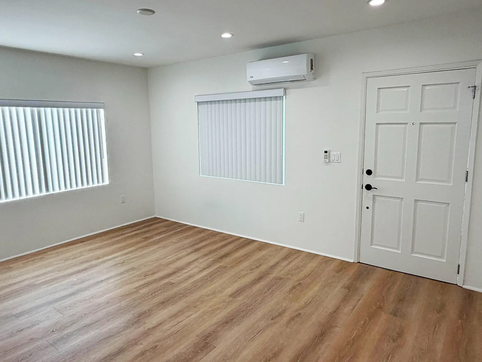 2 bed, $3,195 — Photo 2