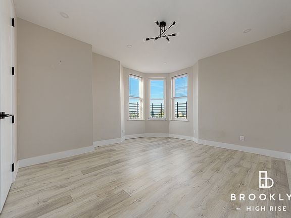 4th image of 739 6th Ave APT 2R