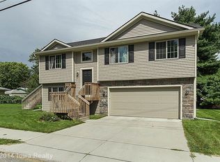 3815 Fagen Dr, Des Moines, IA 50310