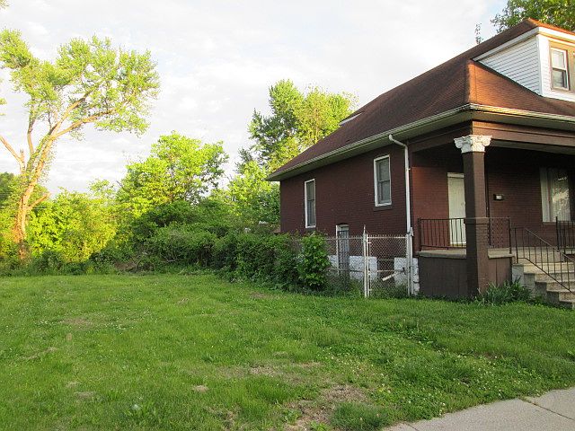 1st image of 642 N 80th St