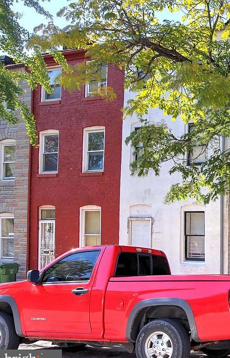 2nd image of 62 S Carrollton Ave