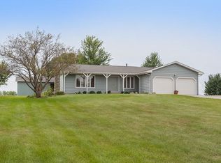 4750 Everlou Rd, Cedar Rapids, IA 52404