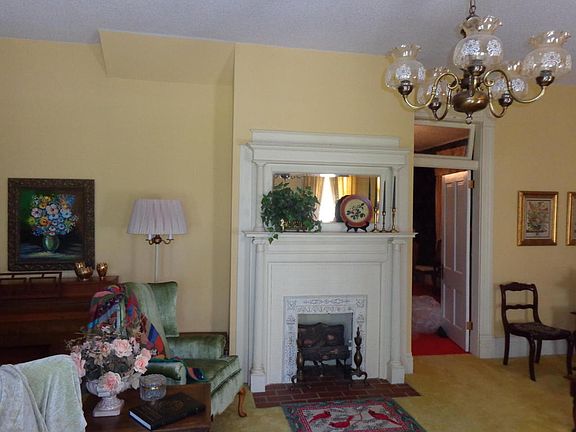 3rd image of 403 N Gunter St