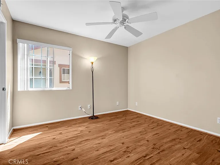 11625 Maynard Ave — Photo 23