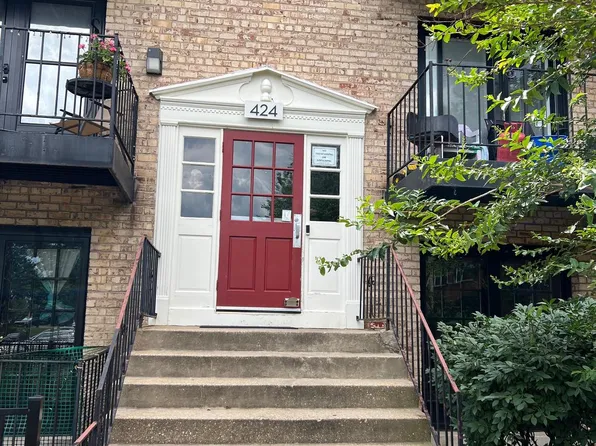 424 N Armistead St APT 101, Alexandria, VA 22312