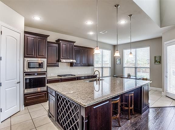 5th image of 7409 River Park Dr
