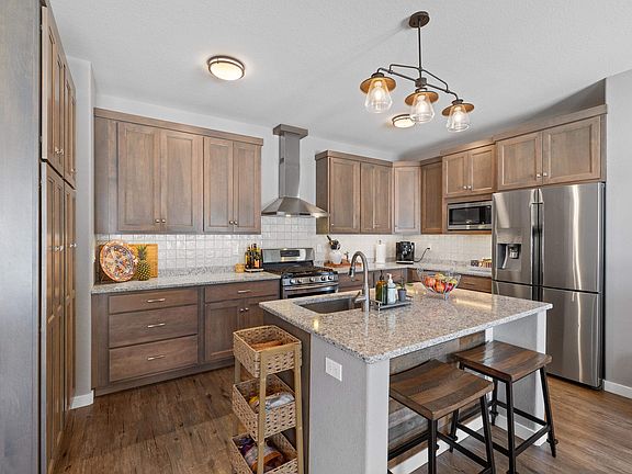 5th image of 6835 Sahalee Dr
