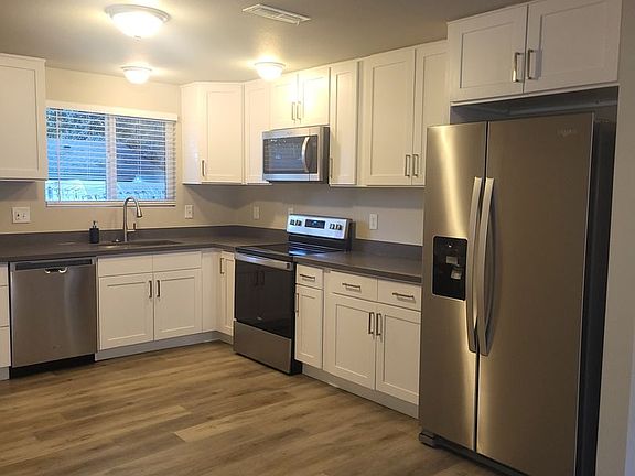4th image of 26631 Timberlane Dr SE