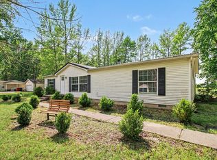 16742 Gum Ln, Williamsburg, OH 45176