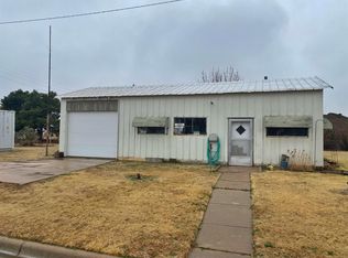 400 S Botkin St, Meade, KS 67864