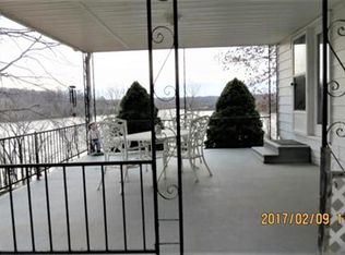 160 River Rd, Dover, TN 37058