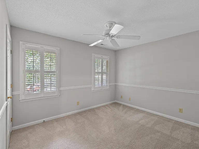 305 Old Fox Trl — Photo 35