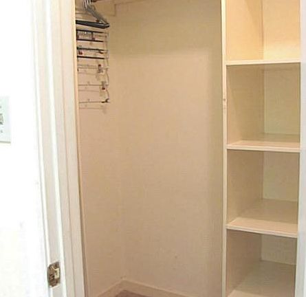 4th image of 620 Reasor Dr