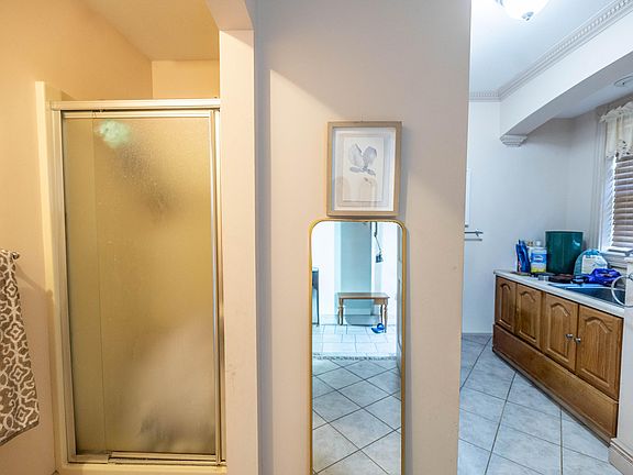 5th image of 36 Mountain View Lane