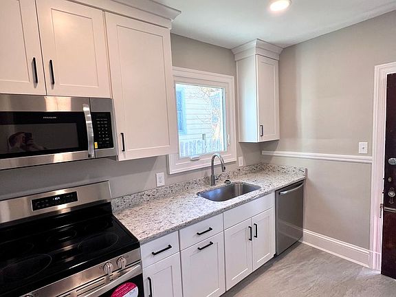 3rd image of 1325 Nottoway Ave APT B