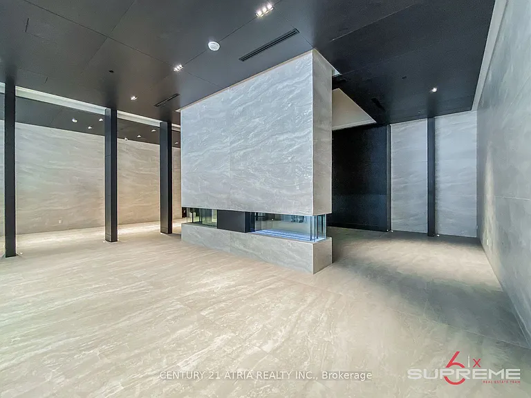 2221 Yonge St #611 — Photo 14
